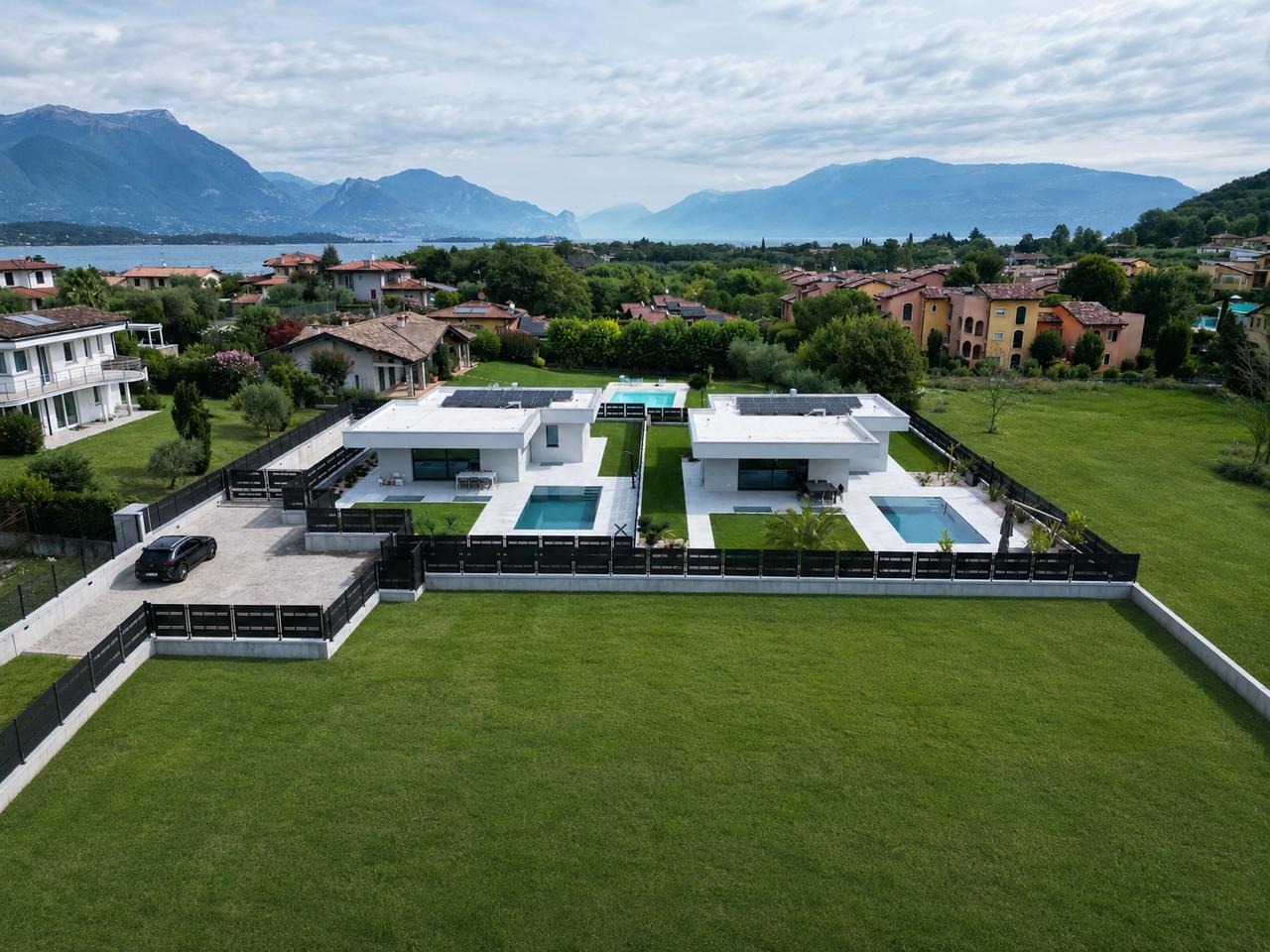Ville singole a Manerba del Garda, vista aerea