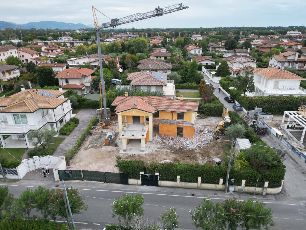 Via Michelangelo — Forte dei Marmi